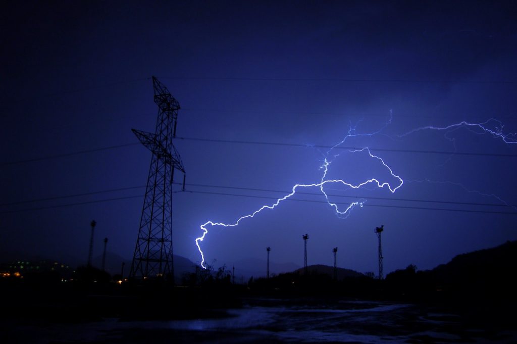 lightning-351195_1280