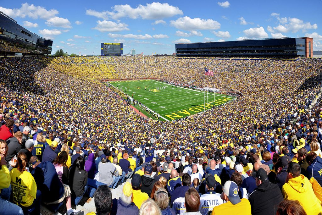 1280px-Michigan_Stadium_2011