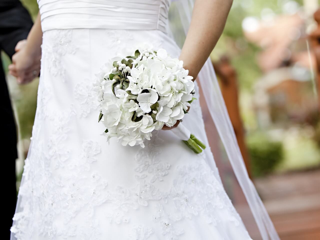 bride waist preface