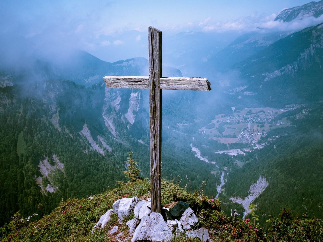 hugues cross suffer
