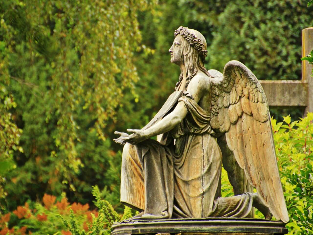 angel kneeling prerogatives